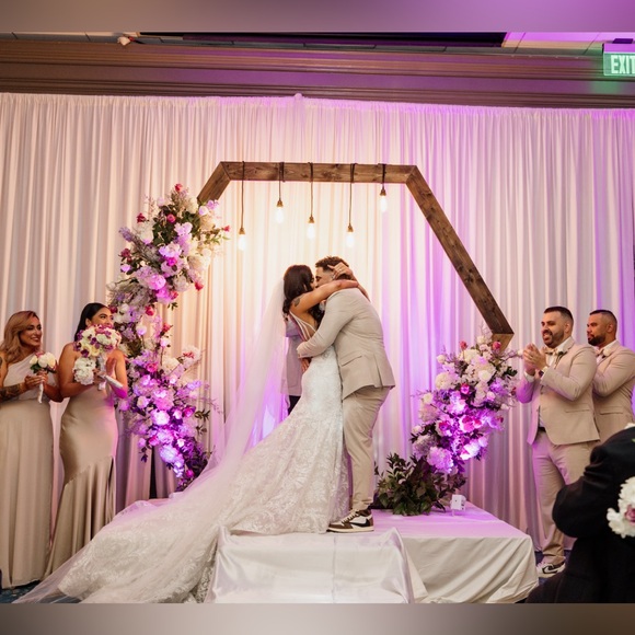 Meet your Posher, Angelina - Picture 8 of 14